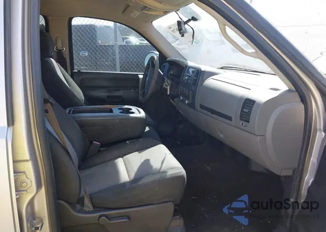 2008 Chevrolet Silverado 1500 Ls из США, поврежденный, VIN 2GCEC13C081328320